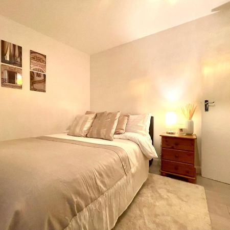 Enchanting One Bed Flat With Free Parking Hendon Eksteriør billede