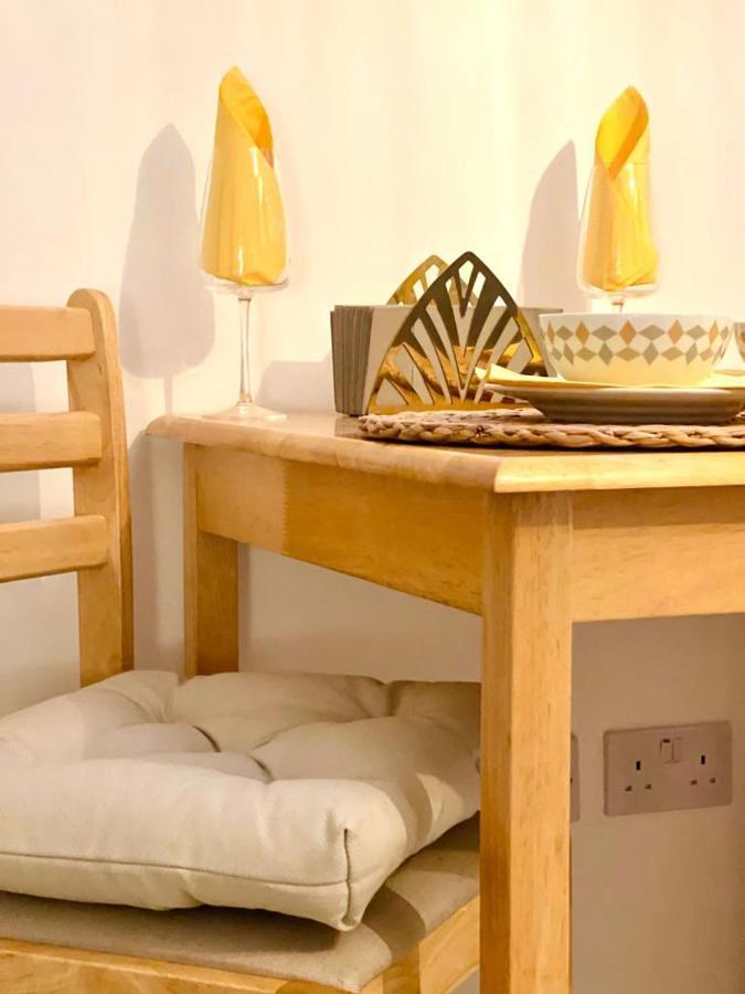 Enchanting One Bed Flat With Free Parking Hendon Eksteriør billede