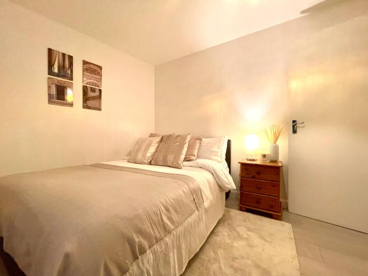 Enchanting One Bed Flat With Free Parking Hendon Eksteriør billede